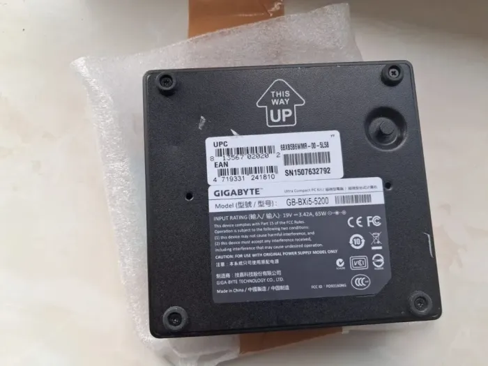 Неттоп Gigabyte Brix (GB-BXi5-5200) USFF / Intel Core i5-5200U (2 (4) ядра по 2.2 - 2.7 GHz) / 8 GB DDR3 / 120 GB SSD / Intel HD Graphics 5500 / HDMI / miniDP / Wi-Fi / Блок живлення в комплекті б/в - зображення 4