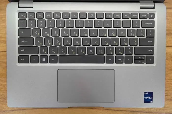 Ультрабук Dell Latitude 5440 / 14" (1920x1080) IPS / Intel Core i5-1345U (10 (12) ядер по 3.5 - 4.7 GHz) / 32 GB DDR4 / 512 GB SSD / Intel Iris Xe Graphics / WebCam / HDMI / Windows 11 б/в - зображення 3