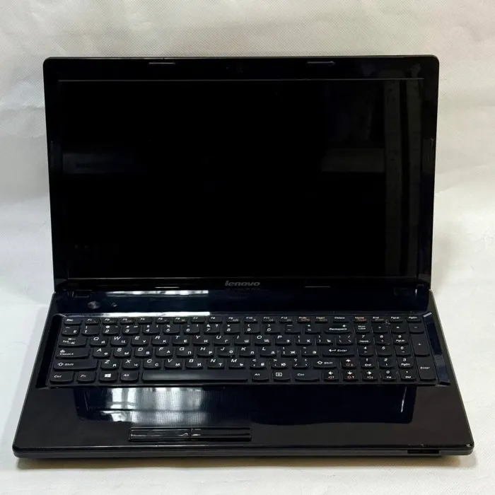 Ноутбук Б-клас Lenovo G580 / 15.6 (1366x768) TN / Intel Pentium B940 (2 ядра по 2.0 GHz) / 8 GB DDR3 / 256 GB SSD / Intel HD Graphics / WebCam / DVD-ROM б/в - зображення 4