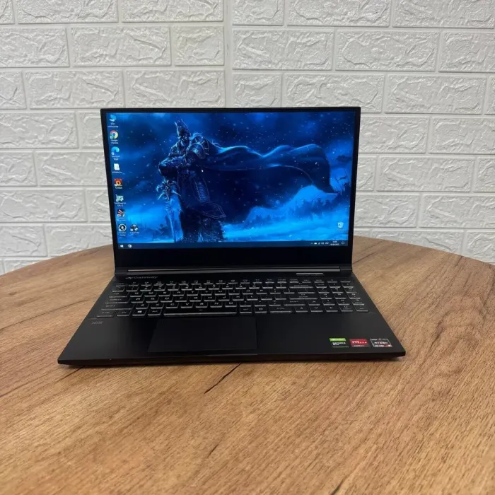 Ігровий ноутбук Gateway GWTN156-2BK / 15.6" (1920x1080) IPS / AMD Ryzen 5 4600H (6 (12) ядер по 3.0 - 4.0 GHz) / 8 GB DDR4 / 256 GB SSD / nVidia GeForce GTX 1650, 4 GB GDDR6, 128-bit / WebCam б/в - зображення 2