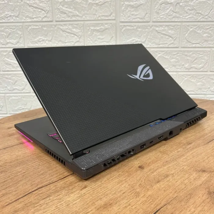 Ігровий ноутбук Б-клас Asus ROG Strix G513IM / 15.6" (1920x1080) IPS / AMD Ryzen 7 4800H (8 (16) ядер по 2.9 - 4.2 GHz) / 32 GB DDR4 / 1000 GB SSD / nVidia GeForce RTX 3060, 6 GB GDDR6, 192-bit б/в - зображення 6