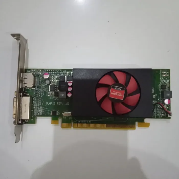 Дискретна відеокарта б/в ATI Radeon R5 240, 1 GB DDR3, 64-bit, GDDR3/DVI/DP - зображення 2