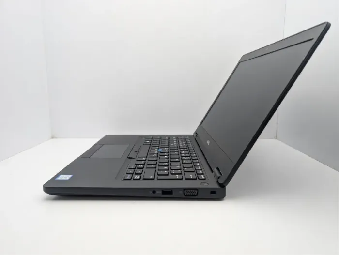 Ноутбук Dell Latitude 5480 / 14" (1920x1080) IPS / Intel Core i5-6300U (2 (4) ядра по 2.4 - 3.0 GHz) / 8 GB DDR4 / 120 GB SSD / Intel HD Graphic 620 / WebCam б/в - зображення 5
