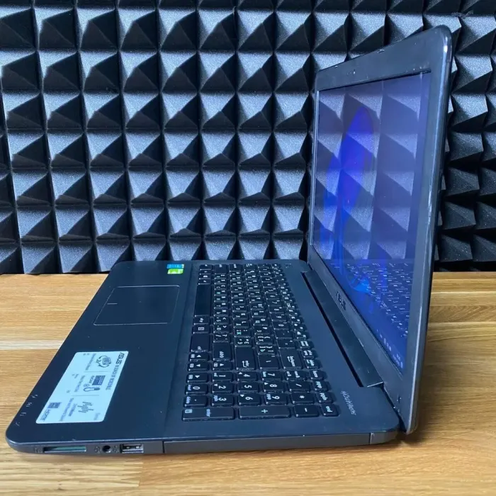 Ноутбук Asus F554L / 15.6" (1366x768) TN / Intel Core i5-4210U (2 (4) ядра по 1.7 - 2.7 GHz) / 12 GB DDR3 / 256 GB SSD / nVidia GeForce GT 820M, 2 GB GDDR3, 64-bit / WebCam б/в - зображення 6