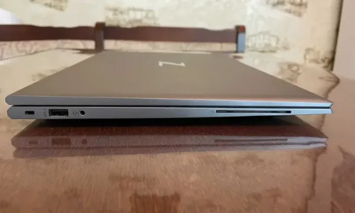 Ноутбук HP ZBook Firefly 15 G7 / 15.6" (1920x1080) IPS / Intel Core i7-10610U (4 (8) ядра по 1.8 - 4.9 GHz) / 16 GB DDR4 / 512 GB SSD / Intel UHD Graphics for 10th Generation / WebCam б/в - зображення 6