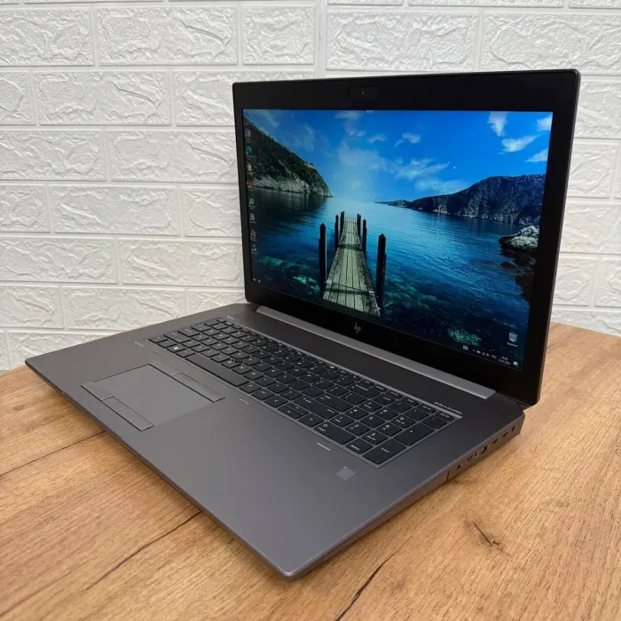 Мобільна робоча станція HP Zbook 17 G5 / 17.3" (1920x1080) IPS / Intel Xeon E-2176M (6 (12) ядер по 2.7 - 4.4 GHz) / 32 GB DDR4 / 1000 GB SSD / nVidia Quadro P3200, 6 GB GDDR5, 192-bit / WebCam б/в - зображення 5