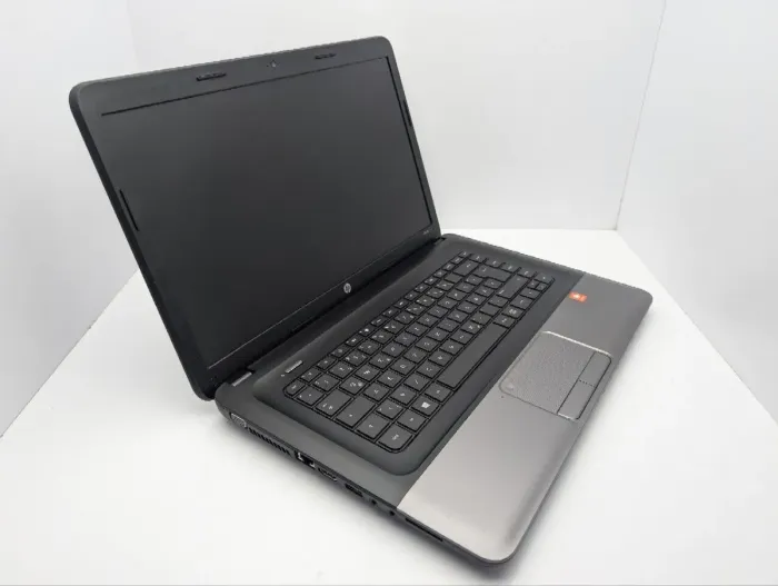 Ноутбук HP 255 G1 / 15.6" (1366x768) TN / AMD E2-1800 (2 ядра по 1.7 GHz) / 6 GB DDR3 / 500 GB HDD / AMD Radeon HD 7340 Graphics / WebCam / DVD-ROM б/в - зображення 6