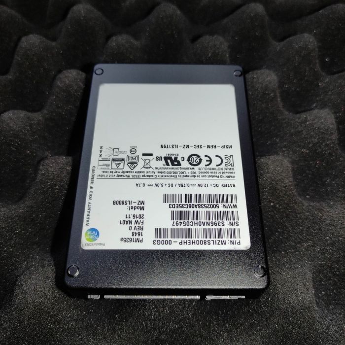 Твердотільний накопичувач SSD Samsung PM1635a / 2.5" / 800 GB / SAS 12G / 3 DWPD б/в - зображення 6