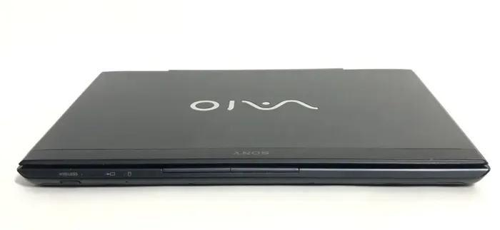 Ноутбук Б-клас Sony Vaio VPC-SB1A9E / 13.3" (1366x768) TN / Intel Core i7-2620M (2 (4) ядра по 2.7 - 3.4 GHz) / 8 GB DDR3 / 128 GB SSD / AMD Radeon HD 6630M, 1 GB GDDR3, 128-bit / WebCam / DVD-ROM / Win 10 Pro б/в - зображення 6