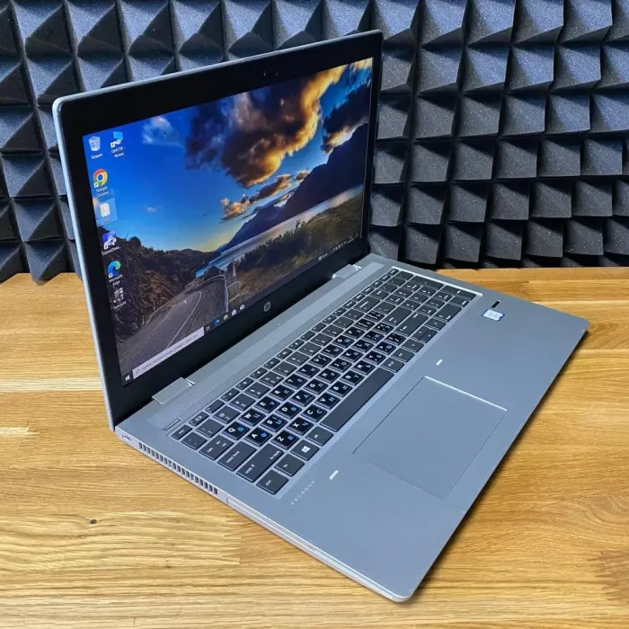 Ноутбук HP ProBook 650 G4 / 15.6" (1920x1080) IPS / Intel Core i5-8250U (4 (8) ядра по 1.6 - 3.4 GHz) / 16 GB DDR4 / 256 GB SSD + 320 GB HDD / Intel HD Graphics 620 / WebCam б/в - зображення 5
