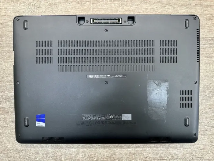 Ноутбук Dell Latitude E7470 / 14" TN / Intel Core i5-6300U (2(4) ядра по 2.4-3GHz) / 8GB DDR4 / 512GB SSD / HD Graphics 520 / WebCam / Win 10 Pro б/в - зображення 8