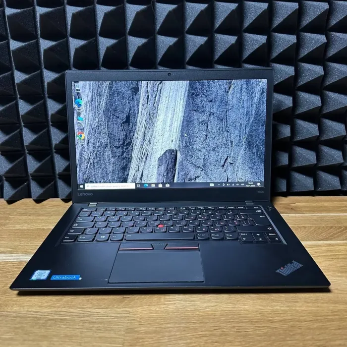 Ноутбук Lenovo ThinkPad T460s / 14" (1920x1080) IPS Touch / Intel Core i5-6300U (2 (4) ядра по 2.4 - 3.0 GHz) / 8 GB DDR4 / 256 GB SSD / Intel HD Graphics 520 / WebCam б/в - зображення 2