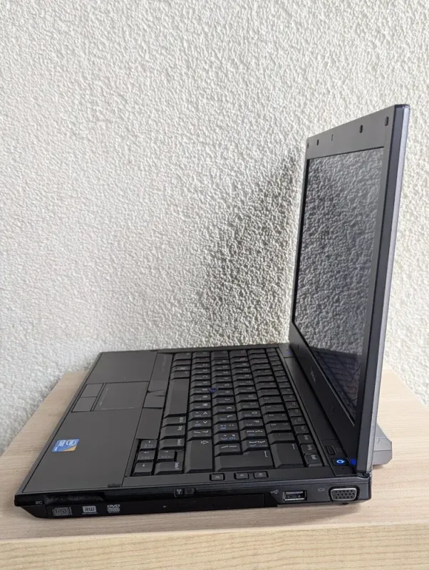Ноутбук Dell Latitude E4310 / 13.3" (1366x768) TN / Intel Core i5-520M (2 (4) ядра по 2.4 - 2.93 GHz) / 8 GB DDR3 / 128 GB SSD / Intel HD Graphics / WebCam б/в - зображення 6