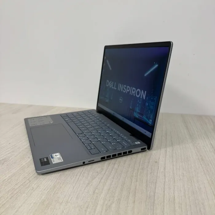 Ноутбук Dell Inspiron 7440 / 14" (2880x1800) IPS / Intel Core Ultra 7 155H (16 (22) ядер по 1.4 - 4.8 GHz) / 16 GB DDR5 / 1000 GB SSD / Intel Arc Graphics / WebCam б/в - зображення 6