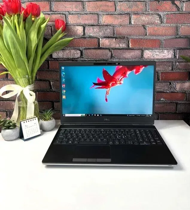 Мобільна робоча станція Dell Precision 7550 / 15.6" (1920x1080) IPS / Intel Core i9-10885H (8 (16) ядер по 2.4 - 5.3 GHz) / 32 GB DDR4 / 1000 GB SSD M.2 / nVidia Quadro RTX 4000, 8 GB GDDR6, 256-bit / WebCam б/в - зображення 2