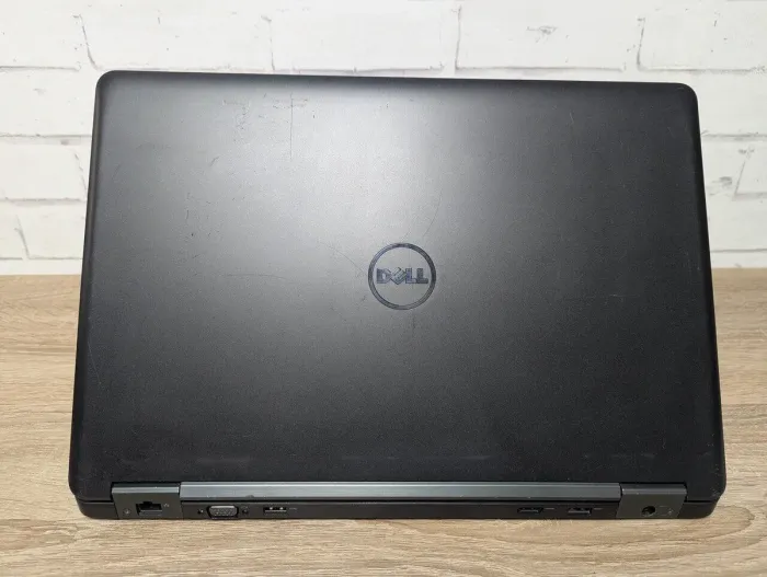 Ноутбук Б-клас Dell Latitude E5550 / 15.6" (1366x768) TN / Intel Core i5-5300U (2 (4) ядра по 2.3 - 2.9 GHz) / 8 GB DDR3 / 128 GB SSD / Intel HD Graphics 5500 / WebCam б/в - зображення 4