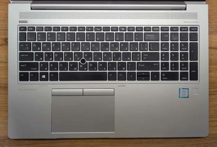 Ультрабук HP EliteBook 850 G6 / 15.6" (1920x1080) IPS / Intel Core i5-8365U (4 (8) ядра по 1.6 - 4.1 GHz) / 16 GB DDR4 / 512 GB SSD / Intel UHD Graphics / WebCam / HDMI / TouchID / Windows 10 б/в - зображення 3