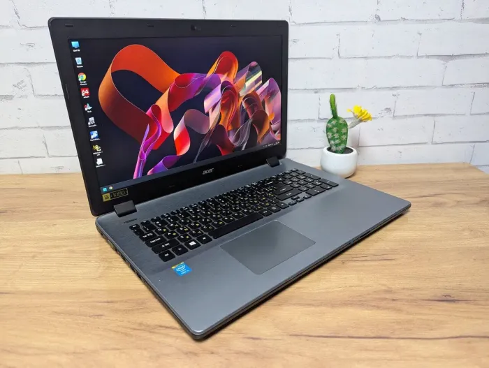 Ноутбук Б-клас Acer Aspire E5-771G / 17.3" (1920x1080) TN / Intel Core i5-4210U (2 (4) ядра по 1.7 - 2.7 GHz) / 8 GB DDR3 / 128 GB SSD / Intel HD Graphics 4400 / WebCam / DVD-ROM б/в - зображення 3