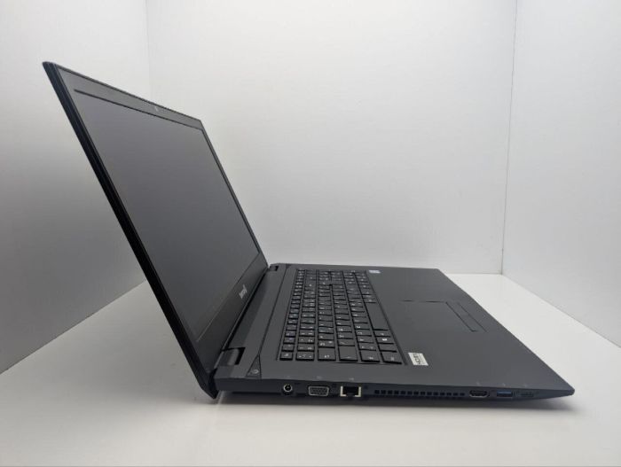 Ноутбук Terra Mobile 1715 / 17.3" (1600x900) TN / Intel Core i5-8250U (4 (8) ядра по 1.6 - 3.4 GHz) / 8 GB DDR4 / 240 GB SSD / Intel UHD Graphics 620 / WevCam / DVD-ROM б/в - зображення 4