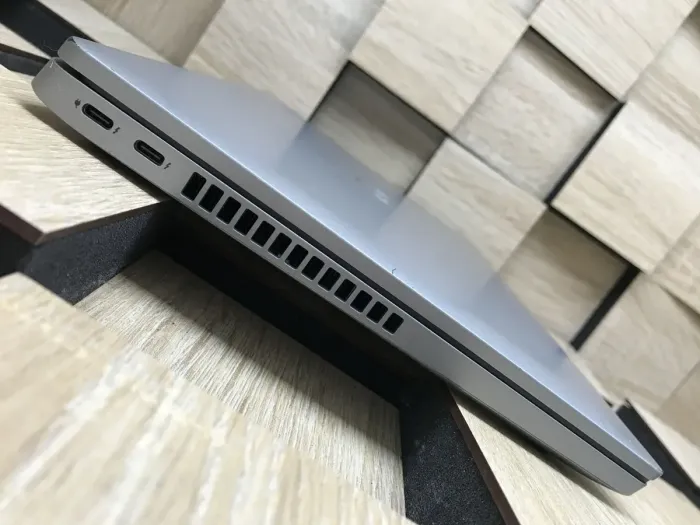 Ультрабук Б-клас Dell Latitude 5420 / 14" (1920x1080) IPS / Intel Core i7-1185G7 (4 (8) ядра по 3.0 - 4.8 GHz) / 16 GB DDR4 / 256 GB SSD / Intel Iris Xe Graphics / WebCam / Windows 10 б/в - зображення 6