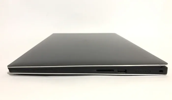 Мобільна робоча станція Dell Precision 5530 / 15,6" (1920x1080) IPS / Intel Core i7-8850H (6 (12) ядра по 2,6 - 4,3 ГГц) / 16 ГБ DDR4 / 512 ГБ SSD / nVidia Quadro P2000, 4 ГБ GDDR5, 128-біт / WebCam / Win 11 Pro б/в - зображення 4