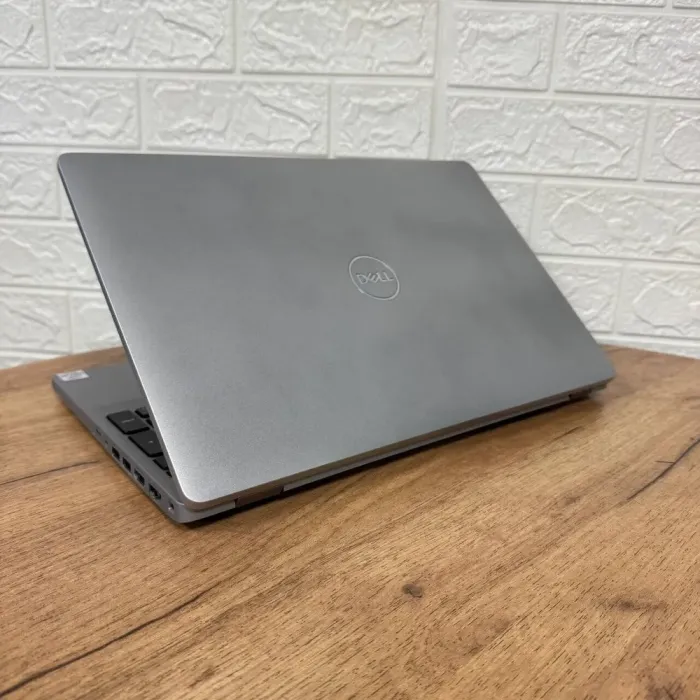 Ноутбук Б-клас Dell Latitude 5510 / 15.6" (1920x1080) IPS / Intel Core i7-10610U (4 (8) ядра по 1.8 - 4.9 GHz) / 16 GB DDR4 / 256 GB SSD / Intel UHD Graphics / WebCam б/в - зображення 6