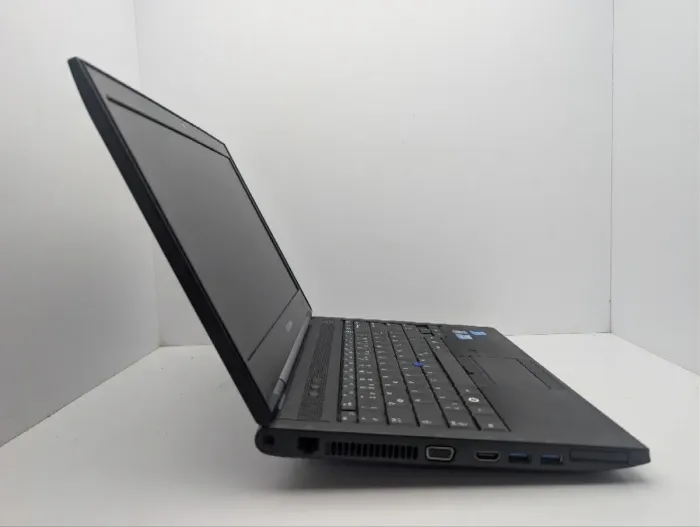 Ноутбук Samsung 600B / 14" (1366x768) TN / Intel Core i5-2520M (2 (4) ядра по 2.5 - 3.2 GHz) / 8 GB DDR3 / 1000 GB HDD / Intel HD Graphics 3000 / WebCam / DVD-ROM б/в - зображення 4