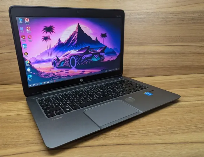 Ноутбук Б-клас HP EliteBook Folio 1040 G2 / 14" (1600x900) TN / Intel Core i5-5200U (2 (4) ядра по 2.2 - 2.7 GHz) / 4 GB DDR3 / 240 GB SSD / Intel HD Graphics 5500 / WebCam / Fingerprint / Windows 10 б/в - зображення 5