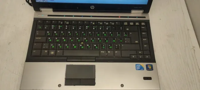 Ноутбук HP EliteBook 8440p / 14" (1600x900) TN / Intel Core i5-520M (2 (4) ядра по 2.4 - 2.93 GHz) / 4 GB DDR3 / 320 GB HDD / nVidia NVS 3100M, 512 MB GDDR3, 64-bit / WebCam / DVD-RW б/в - зображення 3