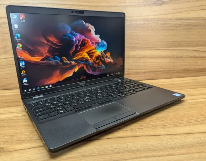 Ультрабук Б-клас Dell Latitude 5500 / 15.6" (1920x1080) IPS / Intel Core i5-8365U (4 (8) ядра по 1.6 - 4.1 GHz) / 16 GB DDR4 / 512 GB SSD / Intel UHD Graphics 620 / WebCam / Windows 10 б/в - зображення 4