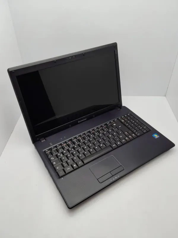 Ноутбук Lenovo G560 / 15.6" (1366x768) TN / Intel Pentium Dual Core T4300 (2 ядра по 2.3 GHz) / 6 GB DDR3 / 320 GB HDD / Intel HD Graphics / WebCam б/в - зображення 3