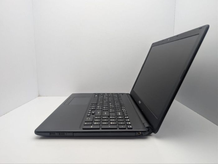 Ноутбук Acer Aspire E1-522 / 15.6" (1366x768) TN / AMD E1-2500 (2 ядра по 1.4 GHz) / 6 GB DDR3 / 500 GB HDD / AMD Radeon HD 8240 Graphics / WebCam б/в - изображение 5