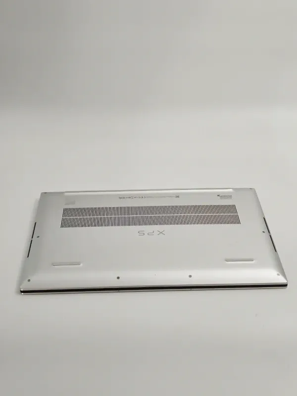 Ігровий ноутбук Б-клас Dell XPS 17 9720 / 17.3" (3840x2400) IPS Touch / Intel Core i9-12900HK (14 (20) ядер по 3.8 - 5.0 GHz) / 16 GB DDR5 / 512 GB SSD / nVidia GeForce RTX 3060, 6 GB GDDR6, 192-bit / WebCam б/в - зображення 9