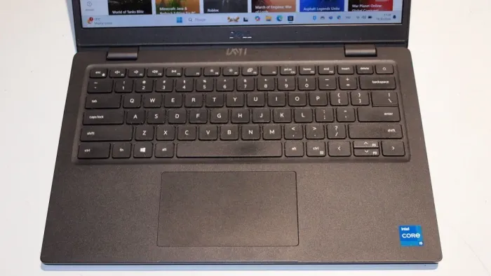 Ультрабук Б-клас Dell Latitude 3420 / 14" (1920х1080) IPS / Intel Core i5-1145G7 (4 (8) ядра по 2.6 - 4.4 GHz) / 16 GB DDR4 / 512 GB SSD / Intel Iris Xe Graphics / WebCam б/в - зображення 3