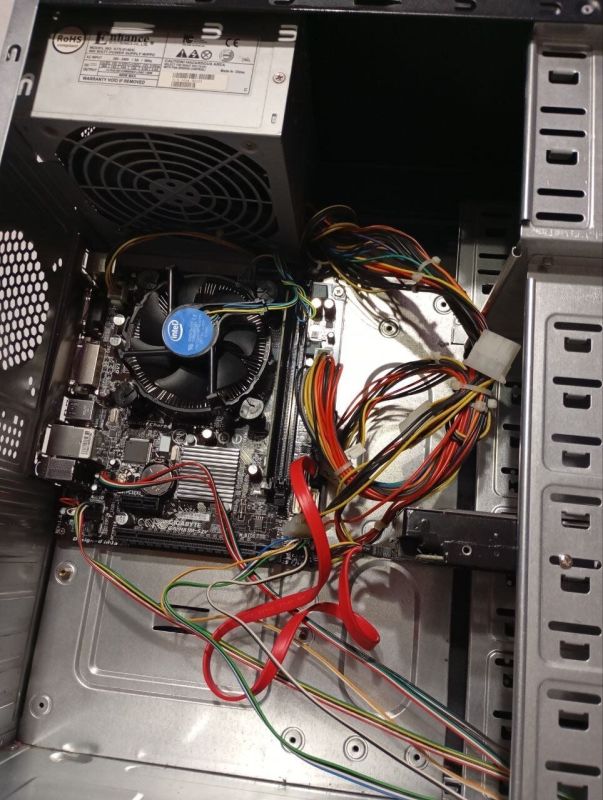 ПК Impression Tower / Intel Core i5-4590S (4 ядра по 3.0 - 3.7 GHz) / 8 GB DDR3 / 320 GB HDD / Intel HD Graphics 4600 / 400W б/в - изображение 6