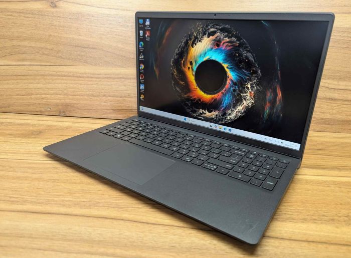 Ультрабук Dell Inspiron 15 3535 / 15.6" (1920x1080) IPS / AMD Ryzen 7 7730U (8 (16) ядер по 2.0 - 4.5 GHz) / 16 GB DDR4 / 512 GB SSD / AMD Radeon RX Vega 8 / WebCam / HDMI / Windows 11 б/в - зображення 5