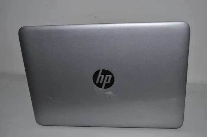 Нетбук Б-клас HP EliteBook 725 G4 / 12.5" (1366x768) TN / AMD Pro A10-8730B (4 ядра по 2.4 - 3.3 GHz) / 8 GB DDR4 / 256 GB SSD / AMD Radeon R5 Graphics / WebCam / Windows 10 Pro б/в - зображення 3