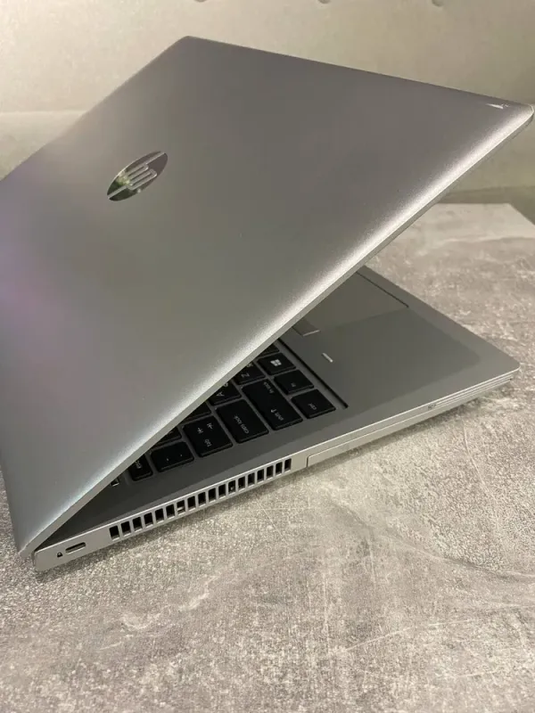 Ноутбук Б-клас HP ProBook 650 G6 / 15.6" (1920x1080) IPS / Intel Core i5-8265U (4 (8) ядра по 1.6 - 3.9 GHz) / 16 GB DDR4 / 256 GB SSD M.2 / Intel UHD Graphics 620 / WebCam / DVD-ROM / Win 11 б/в - зображення 4