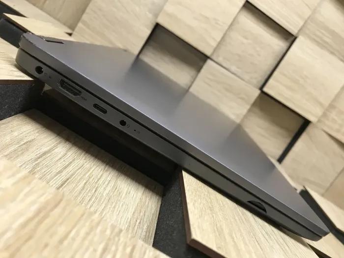 Ноутбук-трансформер Б-клас Lenovo IdeaPad Flex 5 14ALC7 / 14" (1920x1200) IPS Touch / AMD Ryzen 5 5500U (6 (12) ядер по 2.1 - 4.0 GHz) / 8 GB DDR4 / 256 GB SSD M.2 / AMD Radeon Graphics / WebCam / Fingerprint / USB 3.2 / HDMI б/в - зображення 5