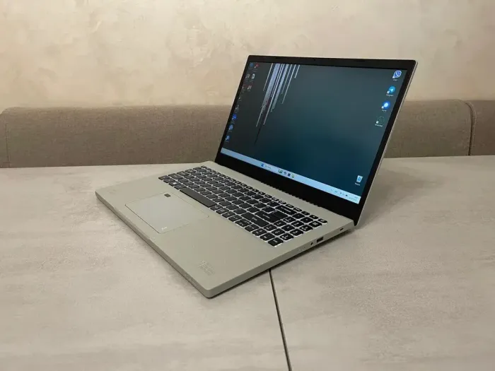 Ноутбук Acer Aspire Vero AV15-52-50DW / 15.6" (1920x1080) IPS / Intel Core i5-1235U (10 (12) ядер по 1.3 - 4.4 GHz) / 12 GB DDR4 / 512 GB SSD M.2 / Intel Iris Xe Graphics / WebCam / HDMI / Fingerprint б/в - зображення 4