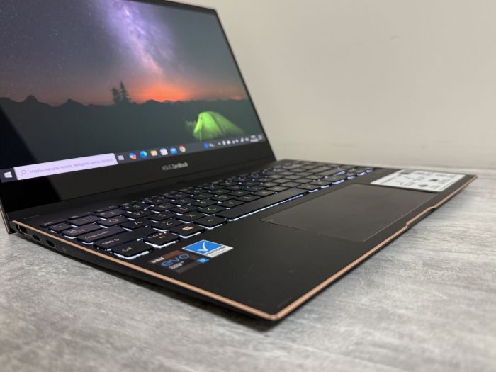 Ультрабук-трансформер Б-клас Asus ZenBook Flip S UX371E / 13.3" (3840x2160) OLED Touch / Intel Core i7-1165G7 (4 (8) ядра по 2.8 - 4.7 GHz) / 16 GB DDR4 / 500 GB SSD / Intel Iris Xe Graphics / WebCam б/в - изображение 5