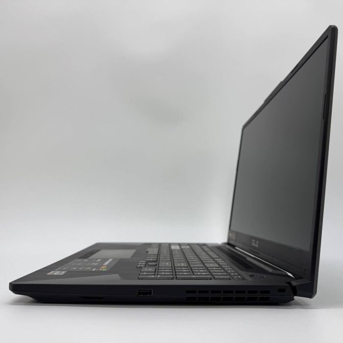 Ігровий ноутбук Б-класу Asus TUF FA706N / 17,3" (1920x1080) IPS / AMD Ryzen 7 7435HS (8 (16) ядер по 3,1 - 4,5 ГГц) / 16 ГБ DDR5 / 512 ГБ SSD / nVidia GeForce RTX 2050, 4 ГБ GDDR6, 64-біт / WebCam б/в - зображення 5