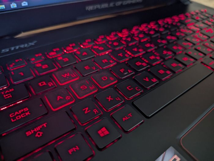 Ігровий ноутбук Б-клас Asus Strix GL702V / 17.3" (1920x1080) IPS / Intel Core i7-7700HQ (4 (8) ядра по 2.8 - 3.8 GHz) / 32 GB DDR4 / 512 GB SSD / nVidia GeForce GTX 1080, 8 GB GDDR5X, 256-bit / WebCam / HDMI / Windows 10 б/в - зображення 6