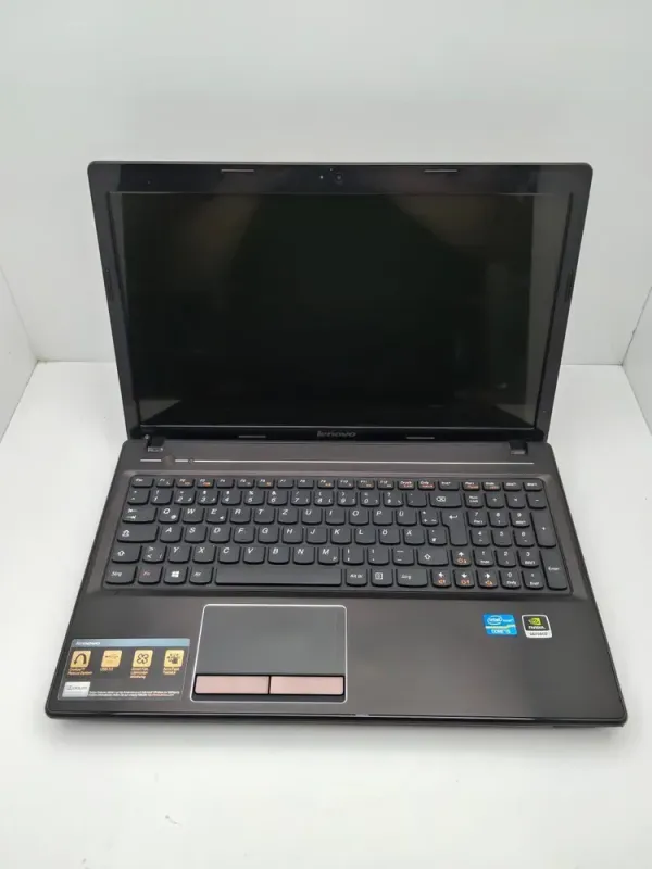 Ноутбук Lenovo G580 / 15.6" (1366x768) TN / Intel Core i5-3210M (2 (4) ядра по 2.5 - 3.1 GHz) / 8 GB DDR3 / 500 GB HDD / nVidia GeForce GT 635M, 2 GB DDR3, 128-bit / WebCam б/в - зображення 2