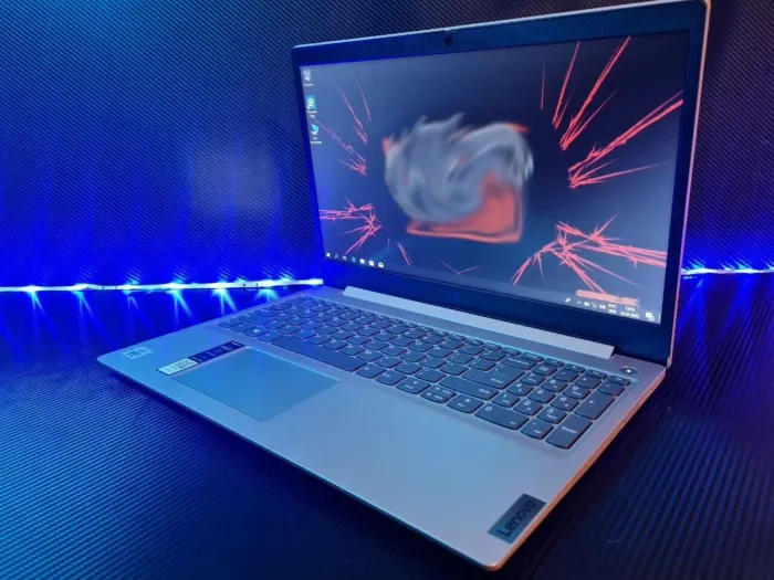 Ноутбук Lenovo IdeaPad 3 15IILO5/ 15.6"/Core i3-1005G1 2(4)ядра 1.2-3.4GHz/4GB DDR4/128GB SSD/UHD 630/Webcam б/в - зображення 5