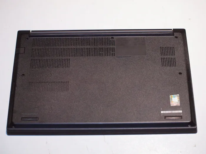 Ноутбук Lenovo ThinkPad E14 Gen 2 / 14'' (1920x1080) IPS / Intel Core i5-1135G7 (4 (8) ядра по 2.4 - 4.2 GHz) / 8 GB DDR4 / 256 GB SSD M.2 / Intel Iris Xe Graphics / WebCam / USB 3.2 / HDMI б/в - зображення 7