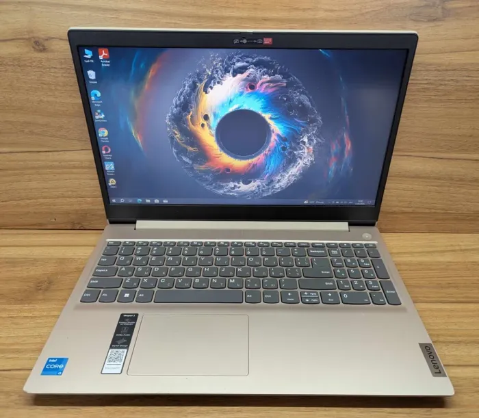 Ультрабук Б-клас Lenovo IdeaPad 3 15 ITL05 / 15.6" (1920x1080) IPS / Intel Core i3-1115G4 (2 (4) ядра по 3.0 - 4.1 GHz) / 12 GB DDR4 / 512 GB SSD / Intel UHD Graphics / WebCam / Windows 10 б/в - зображення 2