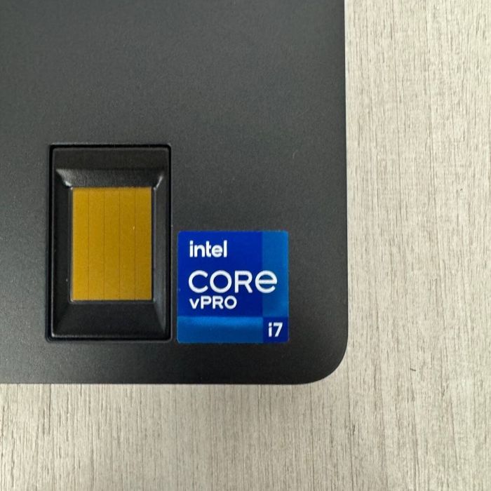 Ігровий ноутбук Б-класу Dell Precision 7560 / 15,6" (1920x1080) IPS Touch / Intel Core i7-11850H (8 (16) ядер по 2,1 - 4,8 ГГц) / 32 ГБ DDR4 / 512 ГБ SSD NVMe / nVidia GeForce RTX 3080, 16 ГБ GDDR6, 256-біт / WebCam б/в - зображення 8