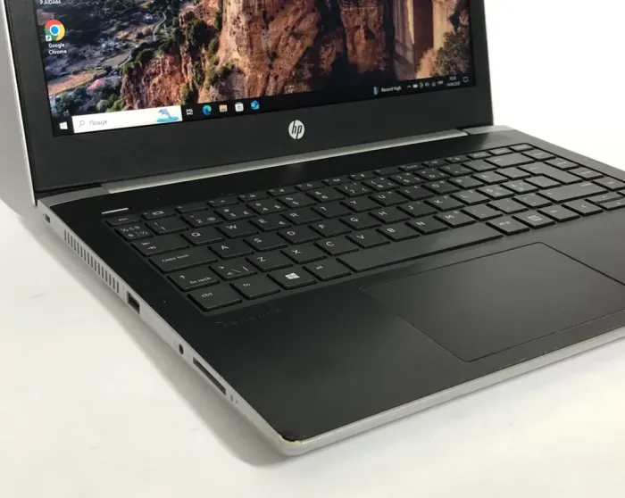 Ультрабук Б-клас HP ProBook 430 G5 / 13.3" (1366x768) TN / Intel Core i3-7100U (2 (4) ядра по 2.4 GHz) / 8 GB DDR4 / 240 GB SSD / Intel UHD Graphics 620 / WebCam / Win 10 Pro б/в - зображення 9