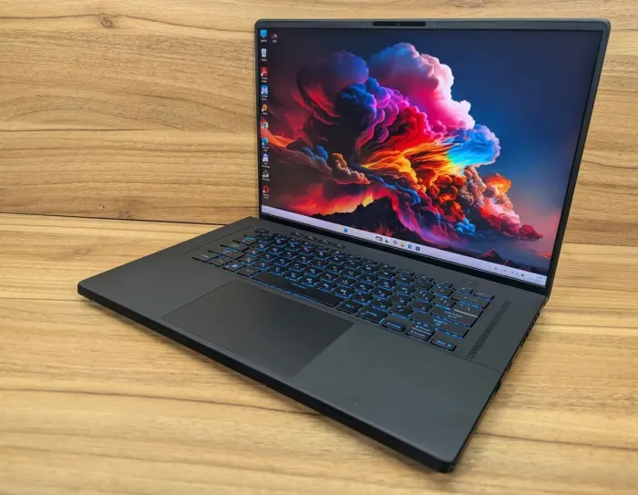 Ігровий ноутбук Asus ROG Zephyrus M16 GU603ZW / 16" (2560x1600) IPS / Intel Core i9-12900H (14 (20) ядер по 3,8 - 5,0 ГГц) / 40 ГБ DDR5 / 1000 ГБ SSD / nVidia GeForce RTX 3070 Ti, 8 ГБ GDDR6X, 256-біт / Веб-камера / Windows 11 б/в - изображение 5